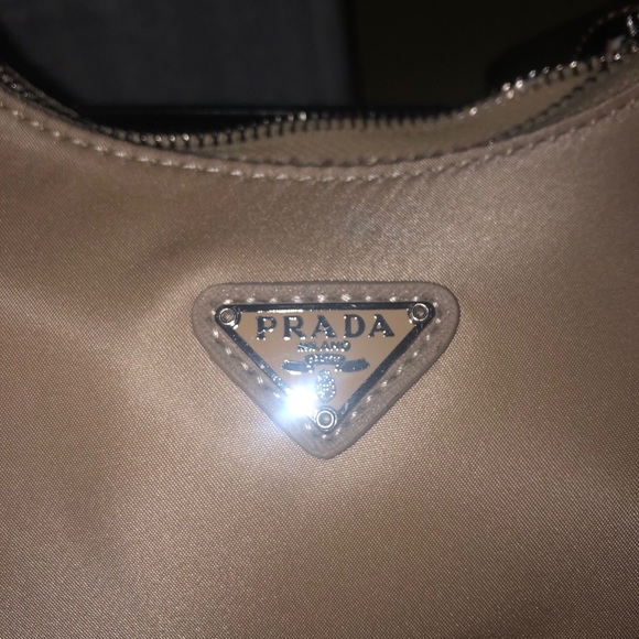 Beige prada - Picture 2 of 4